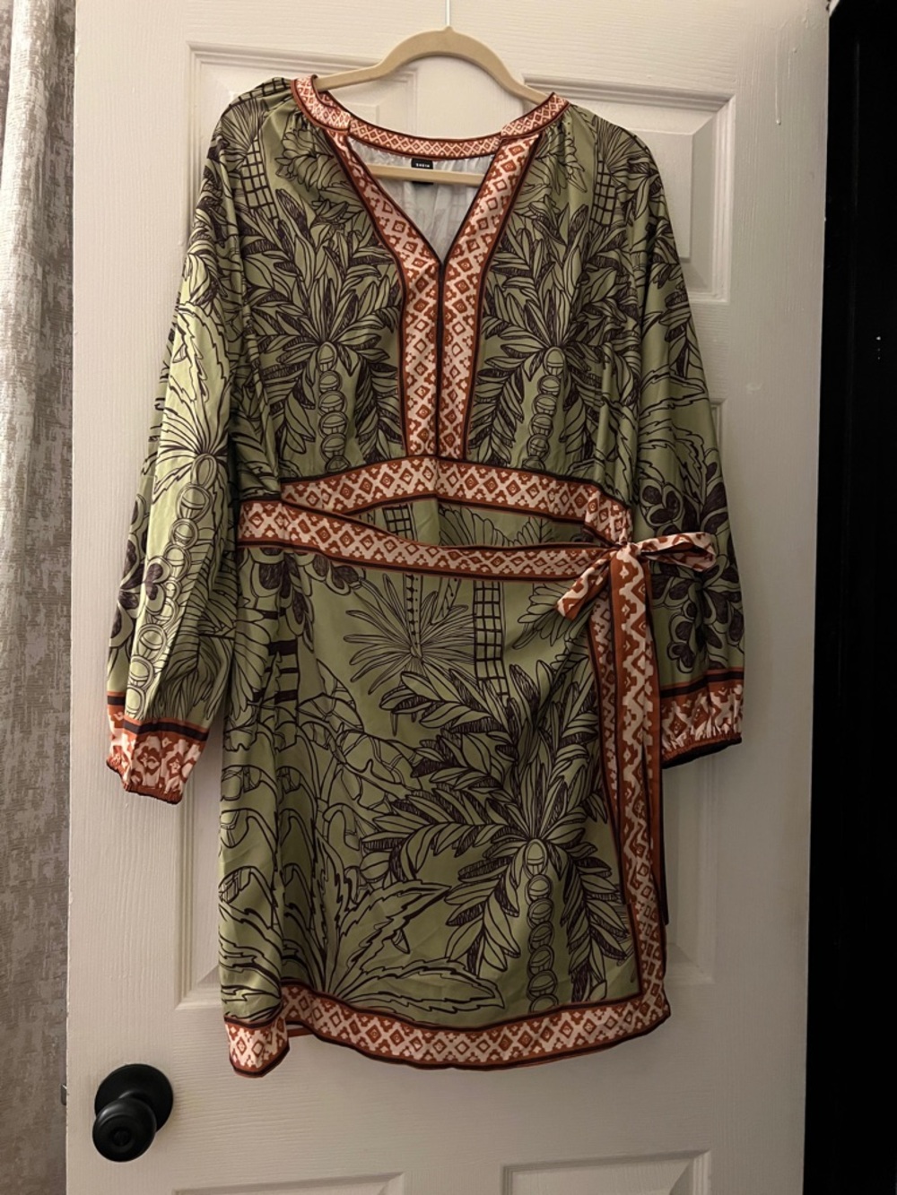 SHEIN Green Palm-Print Dress with Rust Geometric Trim